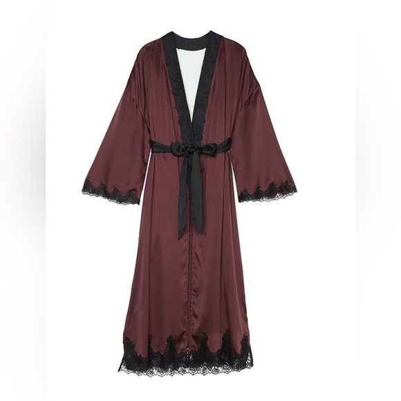 VICTORIA'S SECRETSatin & Rose Lace Open-Back Long Robe